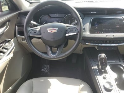 2022 Cadillac XT4 Luxury