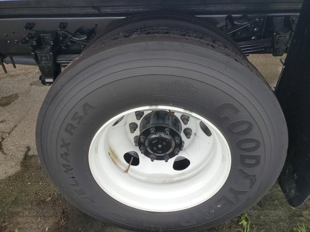 2025 Ford F-750SD Base