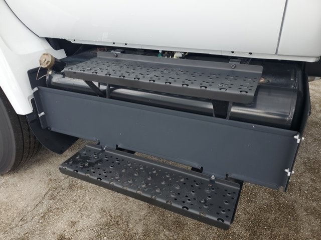 2025 Ford F-750SD Base