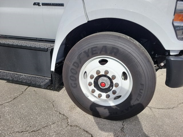 2026 Ford F-750SD Base