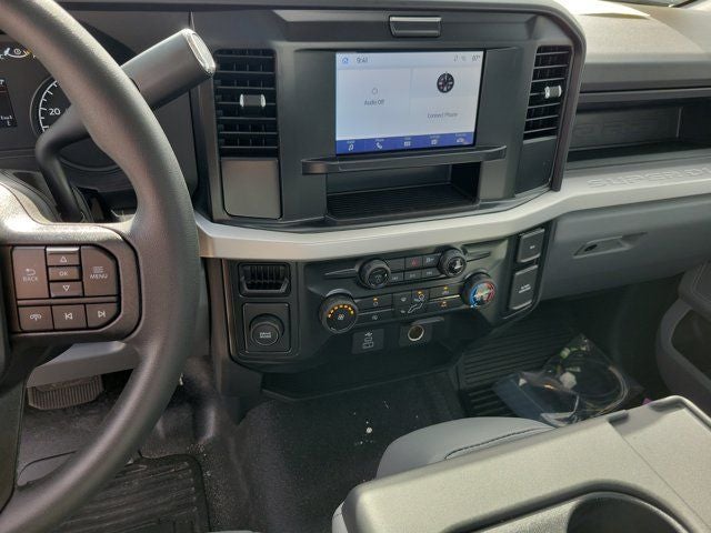 2025 Ford F-350 Super Duty Chassis Cab XL - Photo 24