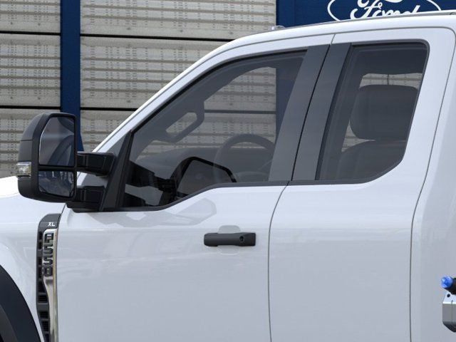 2026 Ford F-550SD DRW