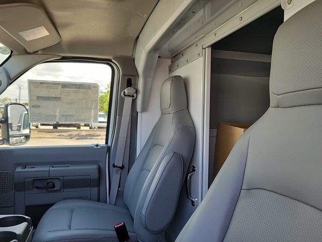 2025 Ford E-350SD Base Cutaway