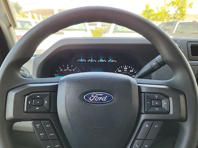 2025 Ford E-350SD Base Cutaway