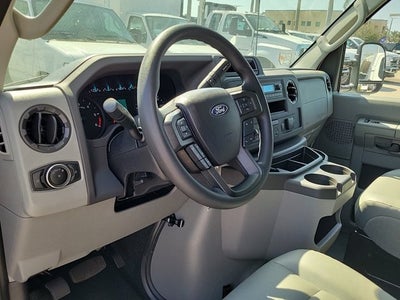 2025 Ford E-350SD Base Cutaway