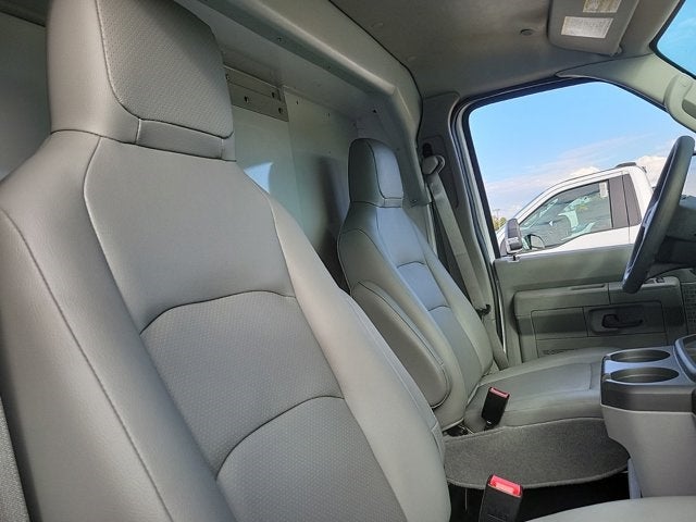 2025 Ford E-350SD Base Cutaway