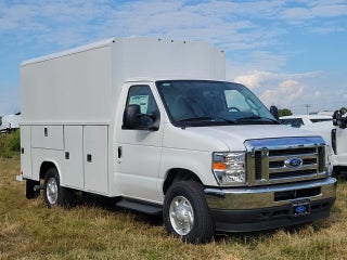 2025 Ford E-350SD Base Cutaway