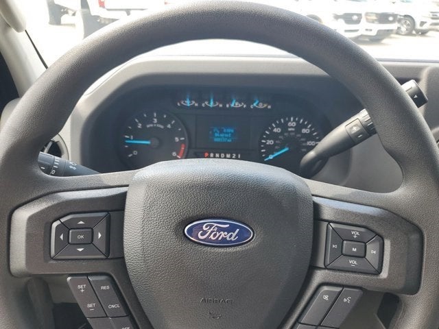 2025 Ford E-350SD Base Cutaway