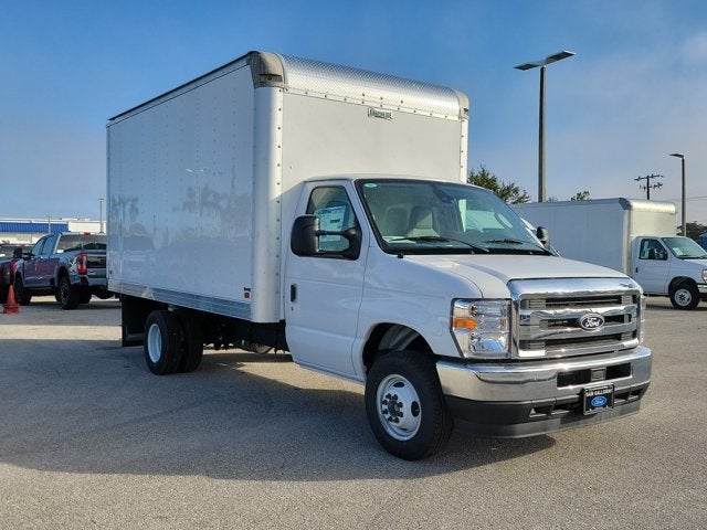 2026 Ford E-450SD Base