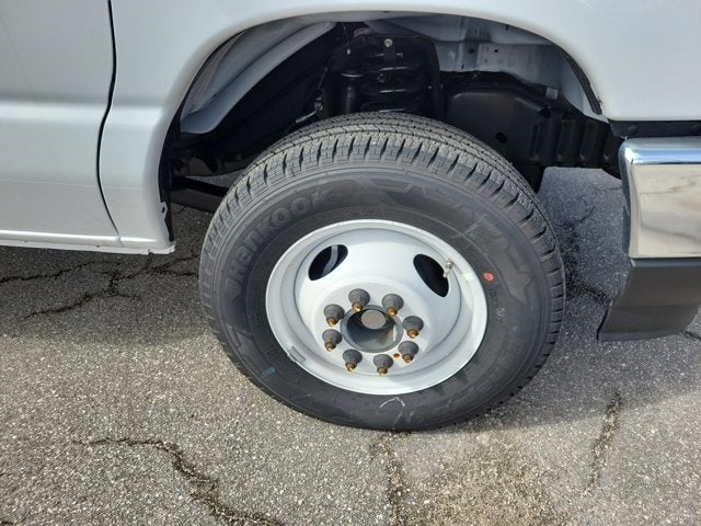 2026 Ford E-450SD Base