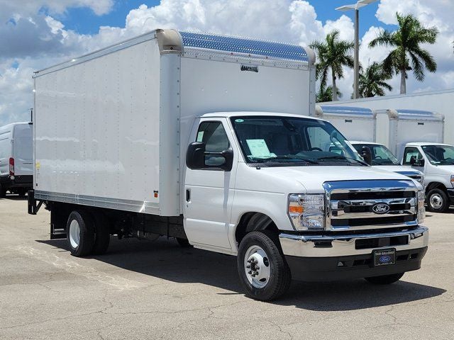 2027 Ford E-Series DRW E-450 Super Duty 158 in WB's photo