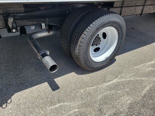 2027 Ford E-450SD Base