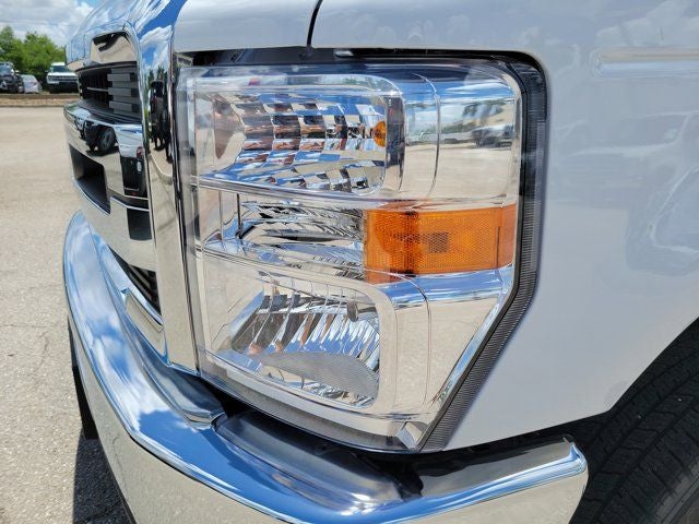 2027 Ford E-450SD Base