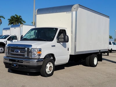 2025 Ford E-450SD Base