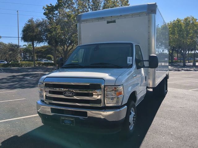 2026 Ford E-450SD Base