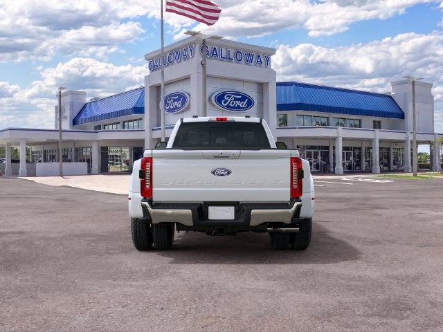 2027 Ford F-350SD Lariat DRW