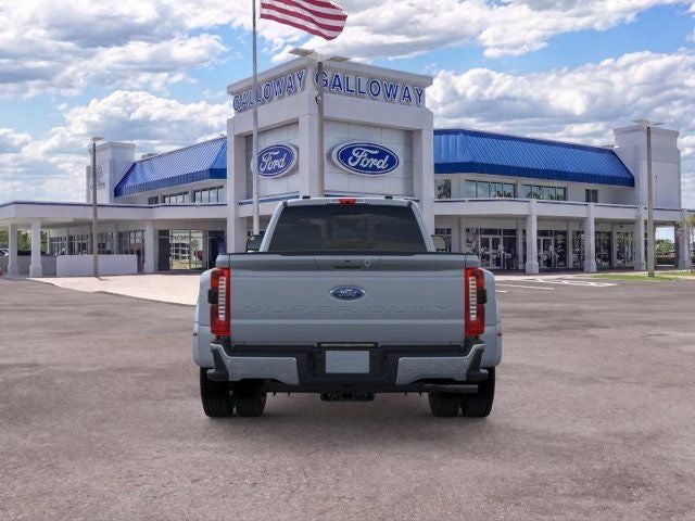 2026 Ford F-450SD Lariat DRW