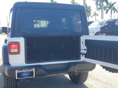 2022 Jeep Wrangler Unlimited Willys