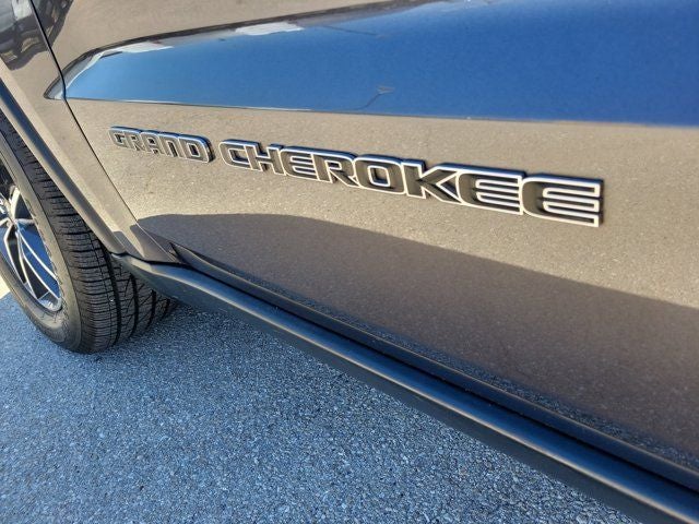 2019 Jeep Grand Cherokee Laredo E
