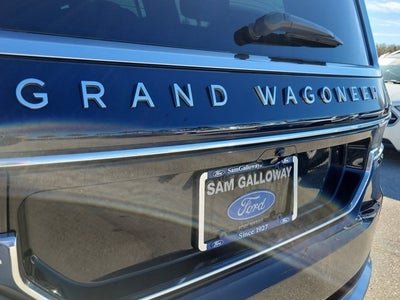 2023 Jeep Grand Wagoneer Base