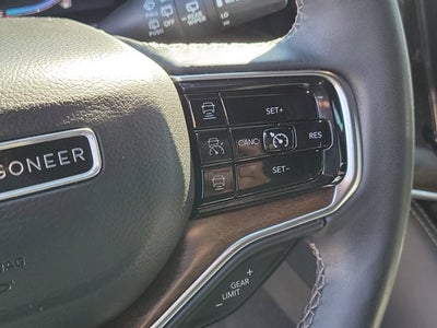 2023 Jeep Grand Wagoneer Base