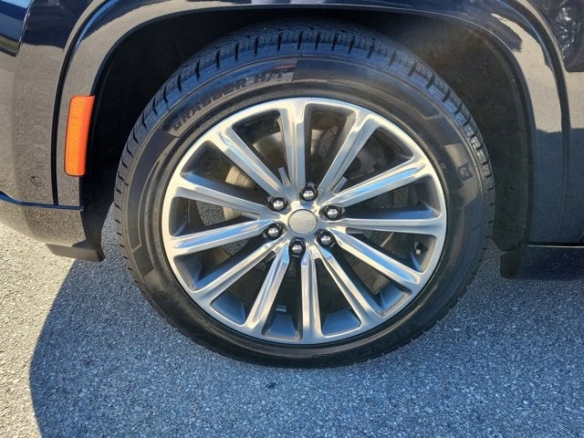 2023 Jeep Grand Wagoneer Base