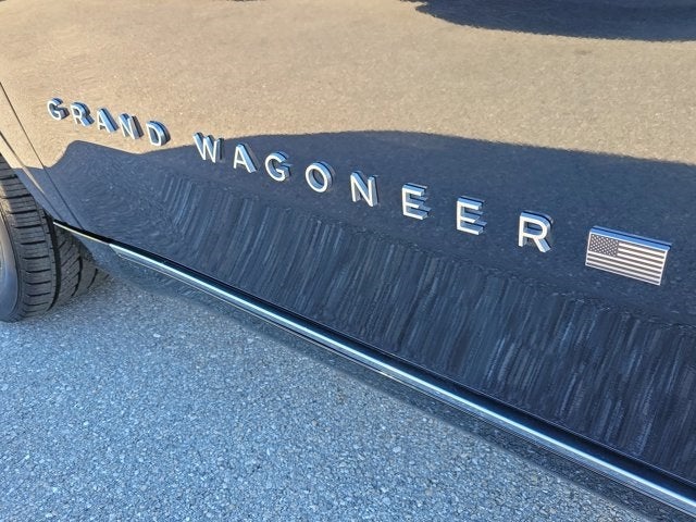 2023 Jeep Grand Wagoneer Base