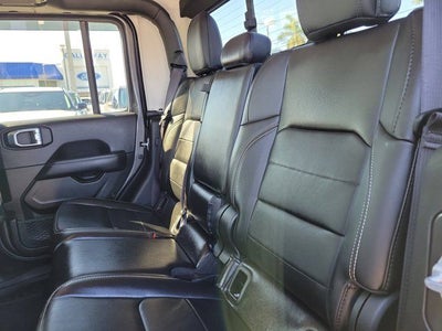 2023 Jeep Gladiator Overland