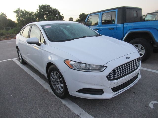 2015 Ford Fusion S FWD's photo