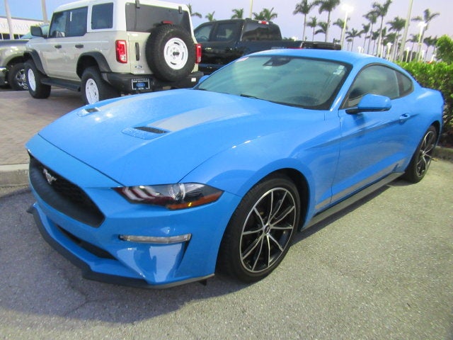 2022 Ford Mustang EcoBoost