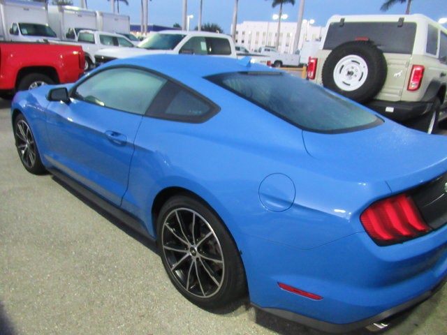 2022 Ford Mustang EcoBoost