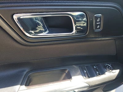 2015 Ford Mustang V6