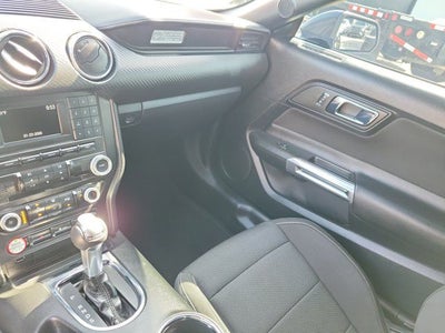 2015 Ford Mustang V6