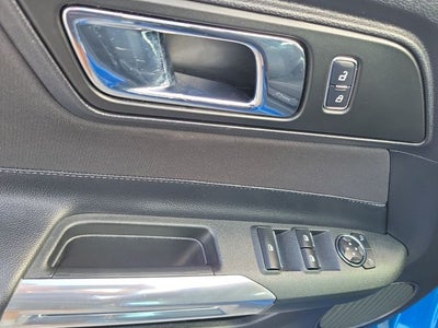 2017 Ford Mustang V6