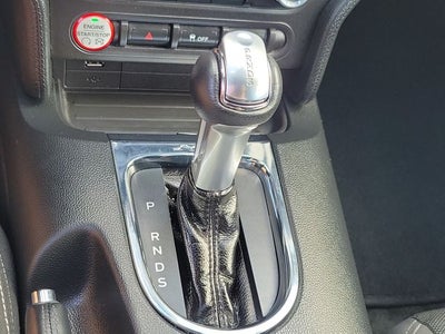 2017 Ford Mustang V6