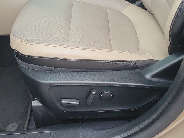 2020 Ford Escape Hybrid Titanium