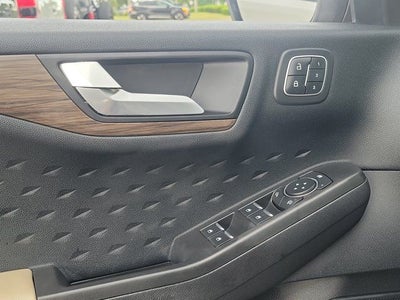 2020 Ford Escape Hybrid Titanium