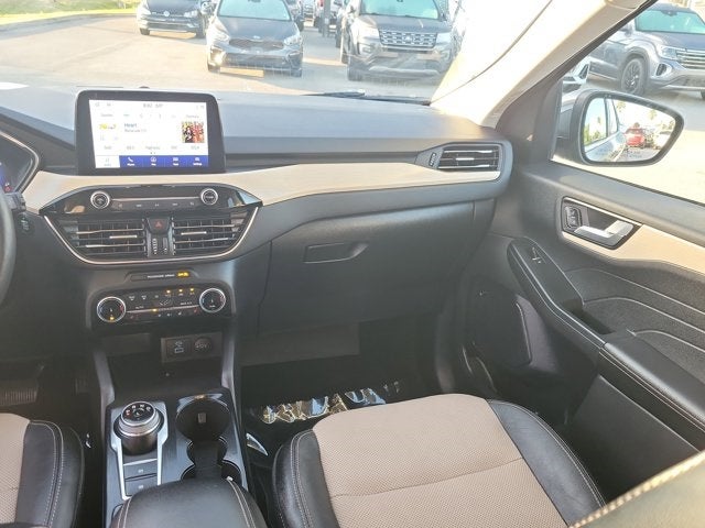 2022 Ford Escape Plug-In Hybrid Titanium