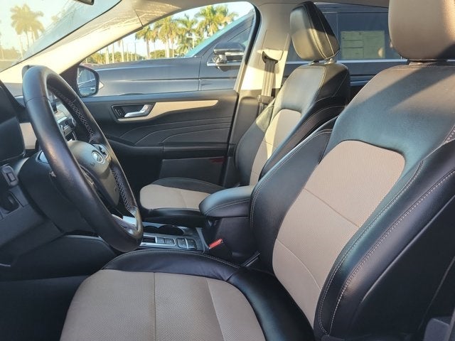 2022 Ford Escape Plug-In Hybrid Titanium