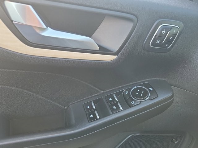 2022 Ford Escape Plug-In Hybrid Titanium