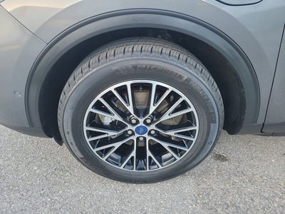 2022 Ford Escape Plug-In Hybrid Titanium