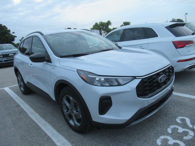 2025 Ford Escape Hybrid ST-Line