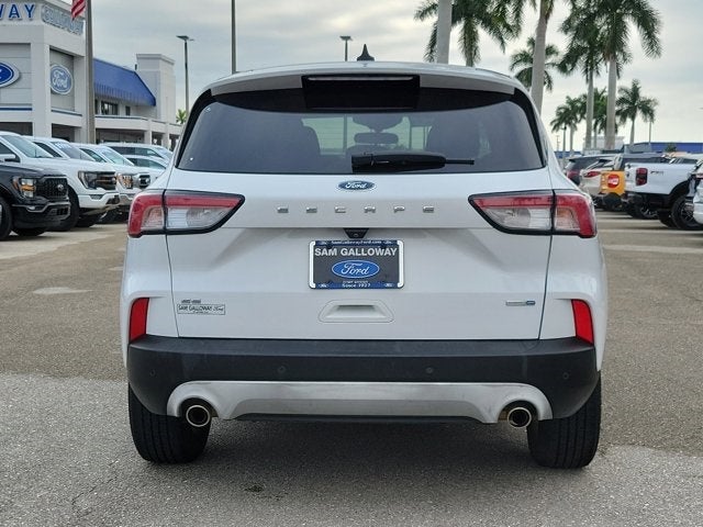 2020 Ford Escape SE