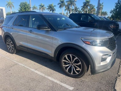 2022 Ford Explorer ST-Line
