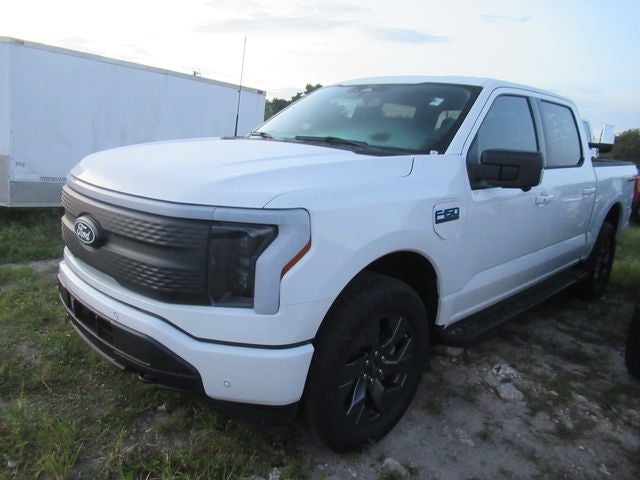2025 Ford F-150 Lightning Flash