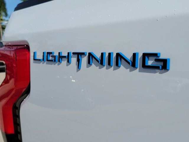 2025 Ford F-150 Lightning Flash