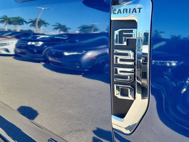 2022 Ford F-250SD Lariat