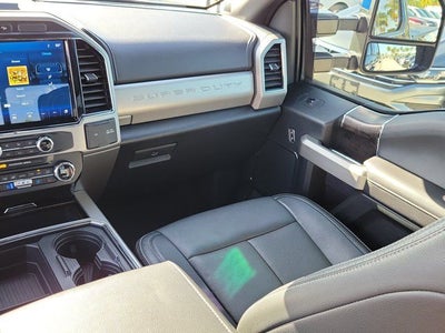 2022 Ford F-250SD Lariat