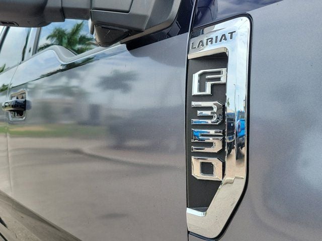 2022 Ford F-350SD Lariat