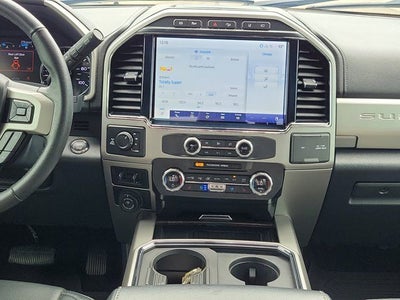 2022 Ford F-350SD Lariat